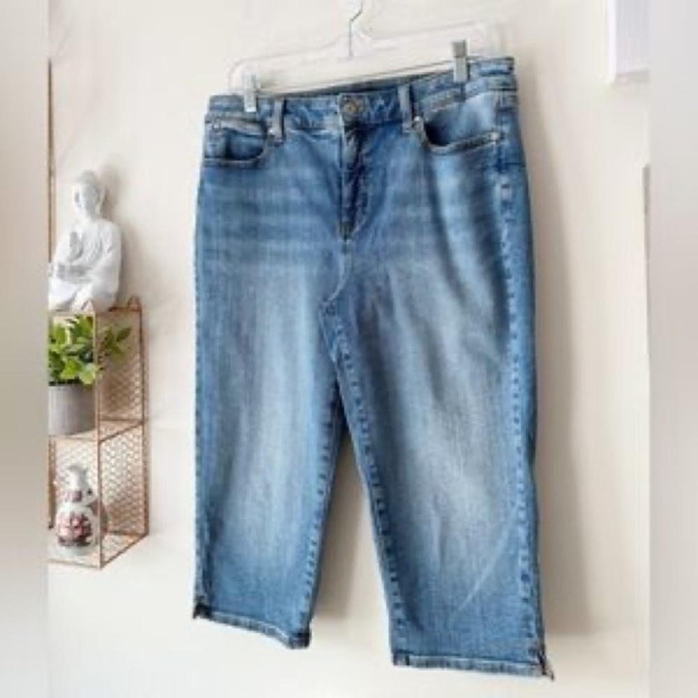 Talbots The Pedal Pusher Length Jeans High Rise Curvy Fit Blue Skye Wash Size 10 - Picture 3 of 14